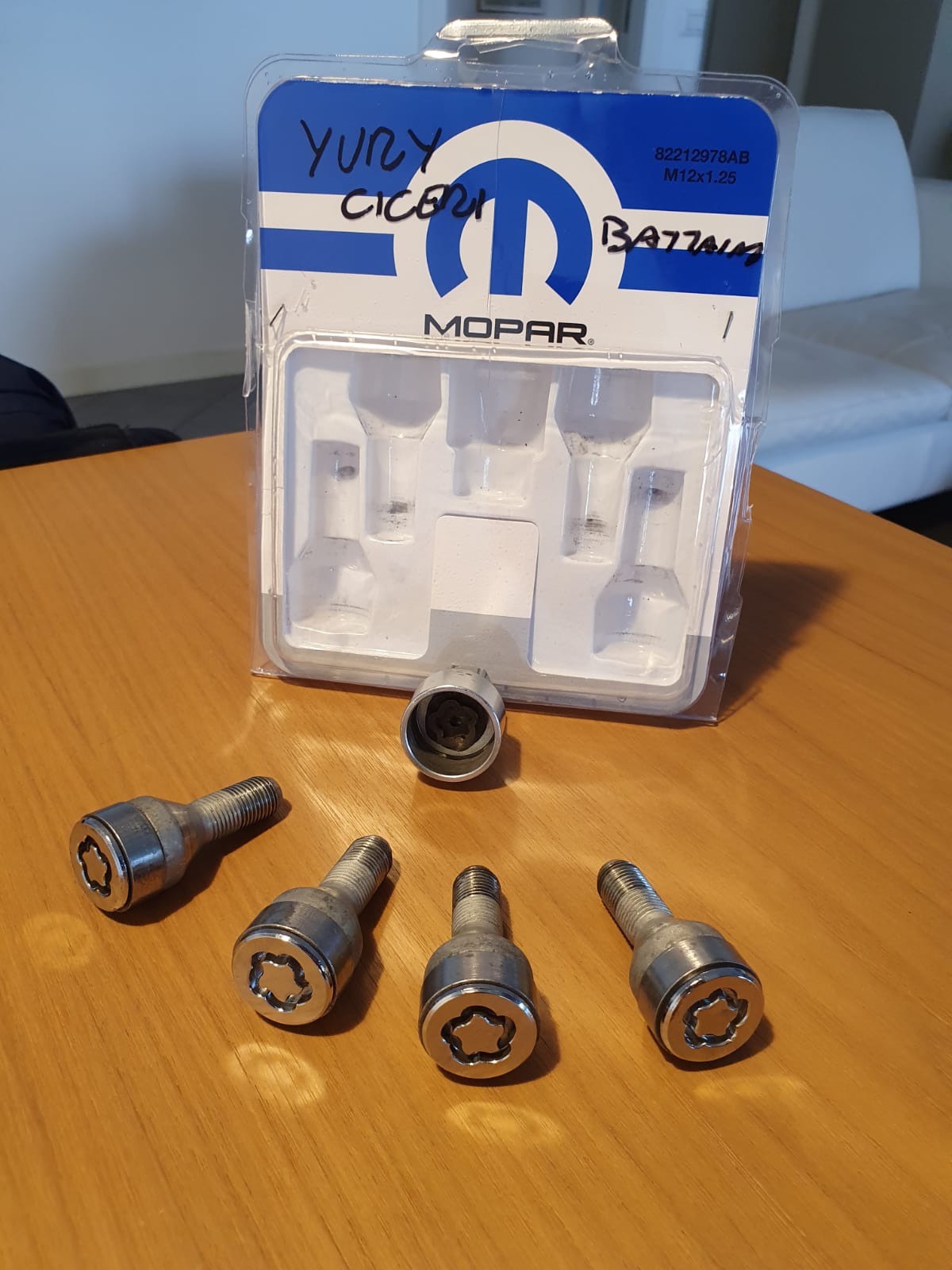 Kit Di 2 Bulloni Posteriori Compatibili Con Jeep Compass & Patriot 2007-2017 - SCA/MK/010A