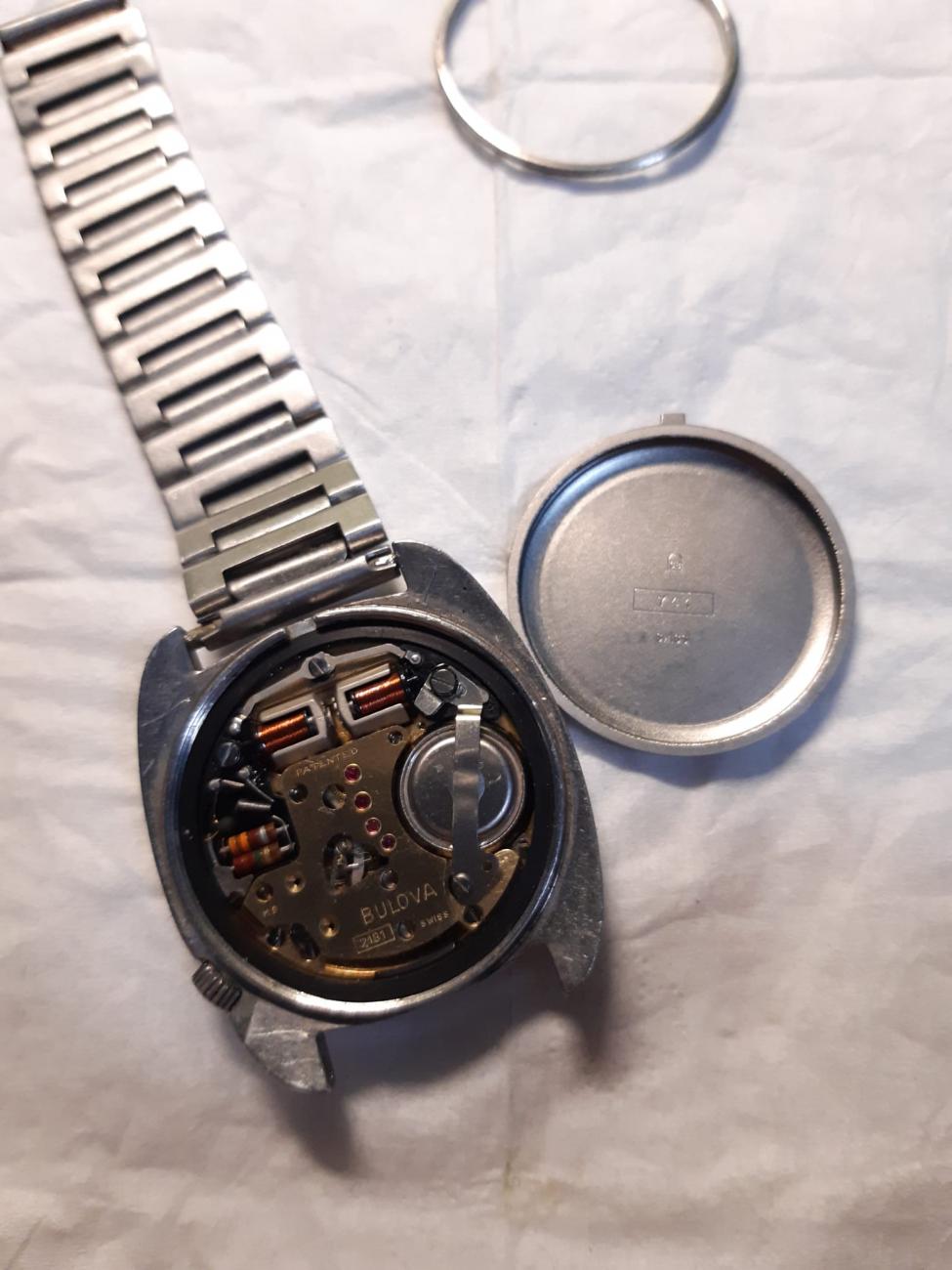 Bulova accutron sales sostituzione batteria