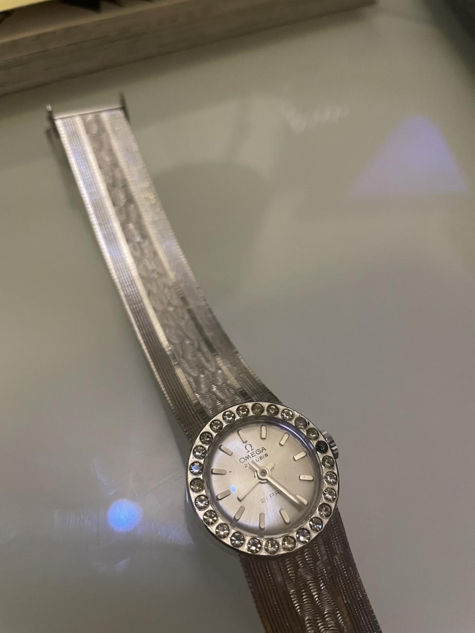 Omega constellation 21 rubis 18k outlet