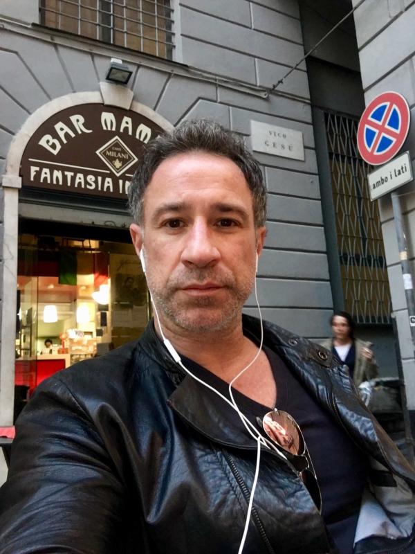 7EAFFEF6-E11B-431D-8B21-3801DE375489