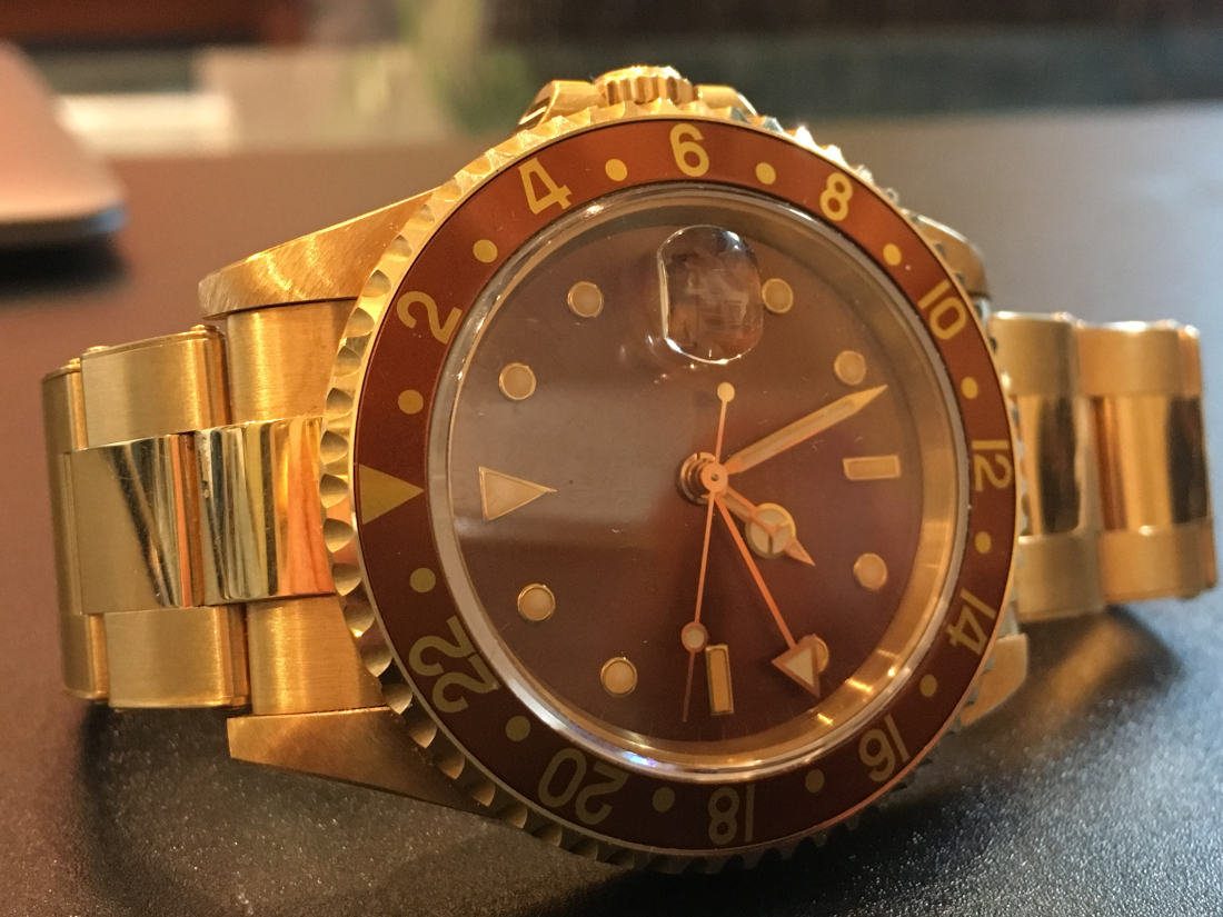 Vendo Rolex GMT Master II oro giallo ref. 16718 occhio di tigre seriale E anno 1992 inusato Vendo Rolex GMT Master II oro giallo ref. 16718 occhio di tigre seriale E anno 1992 inusato
