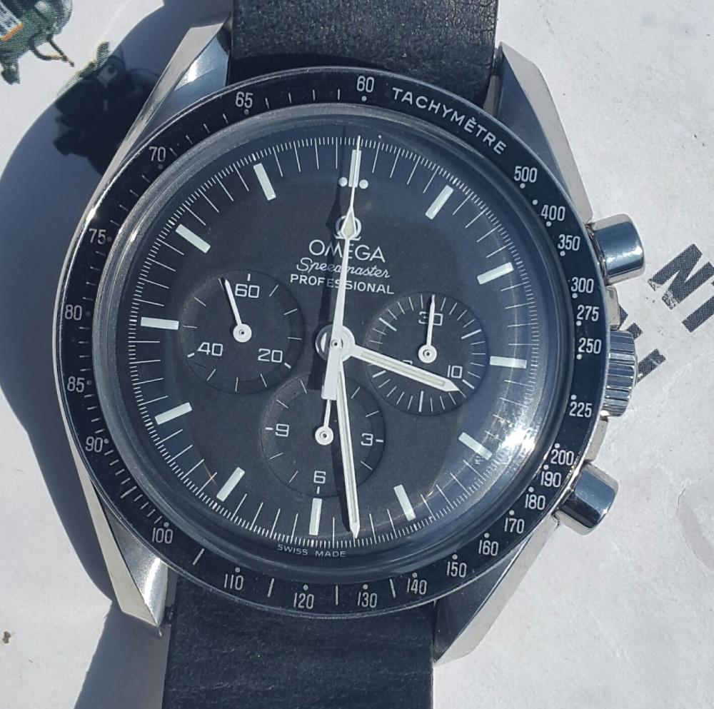 chrono24 omega moonwatch