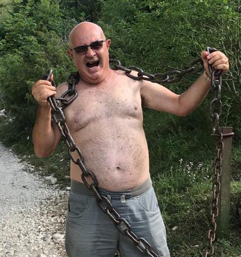 7DE99D08-07D9-4D4B-B31C-DD0BF5E51E10